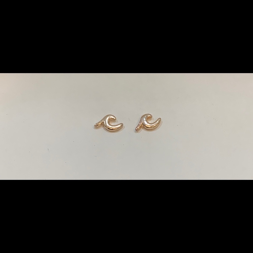 Rose Gold Wave Earrings - Picture 3 of 4